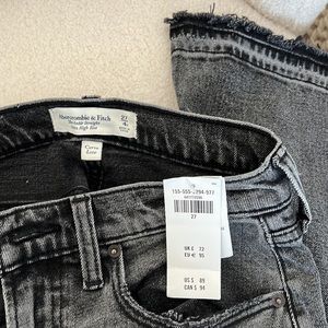 NWT Abercrombie Ankle Straight Ultra High Rise Curve Love